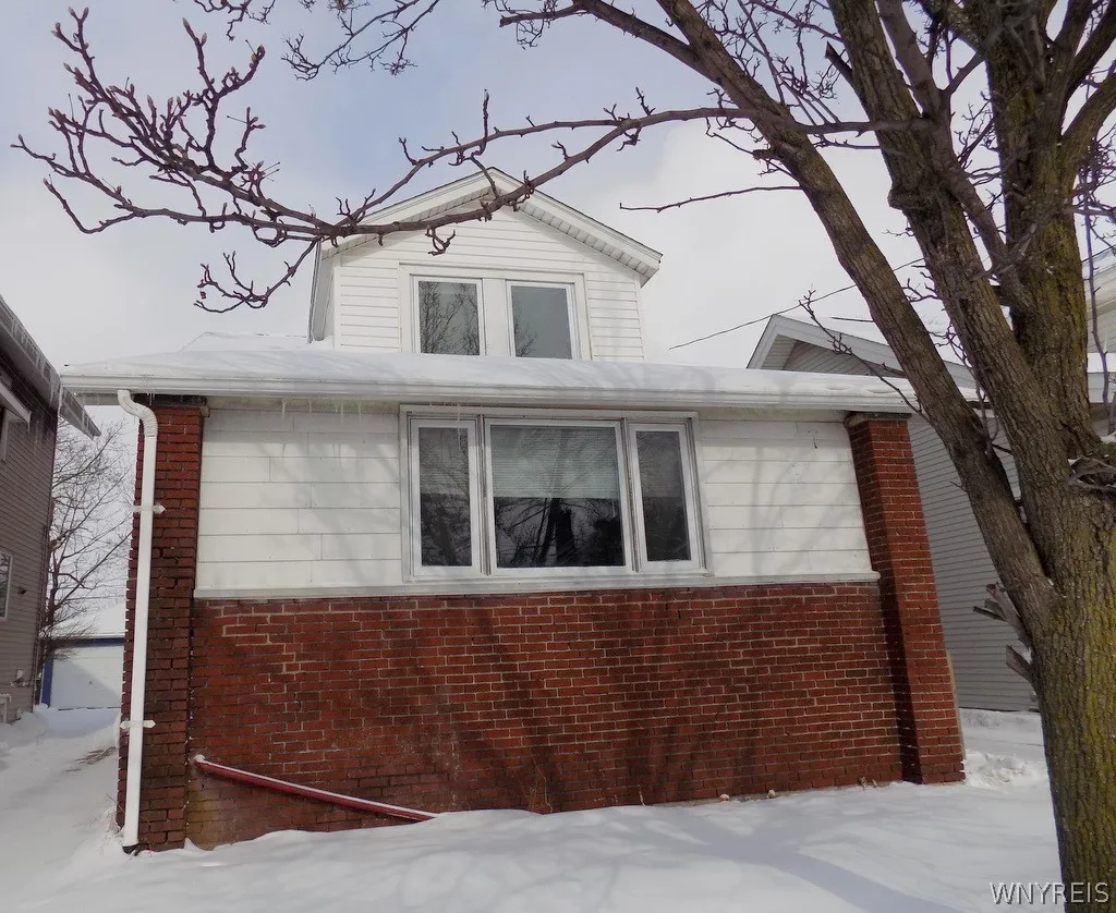 191 Kenmore Avenue, Tonawanda, New York 14223, Tonawanda, New York 14223, 5 Bedrooms Bedrooms, 9 Rooms Rooms,2 BathroomsBathrooms,Residential,For Sale,191 Kenmore Avenue, Tonawanda, New York 14223,0,B1660779