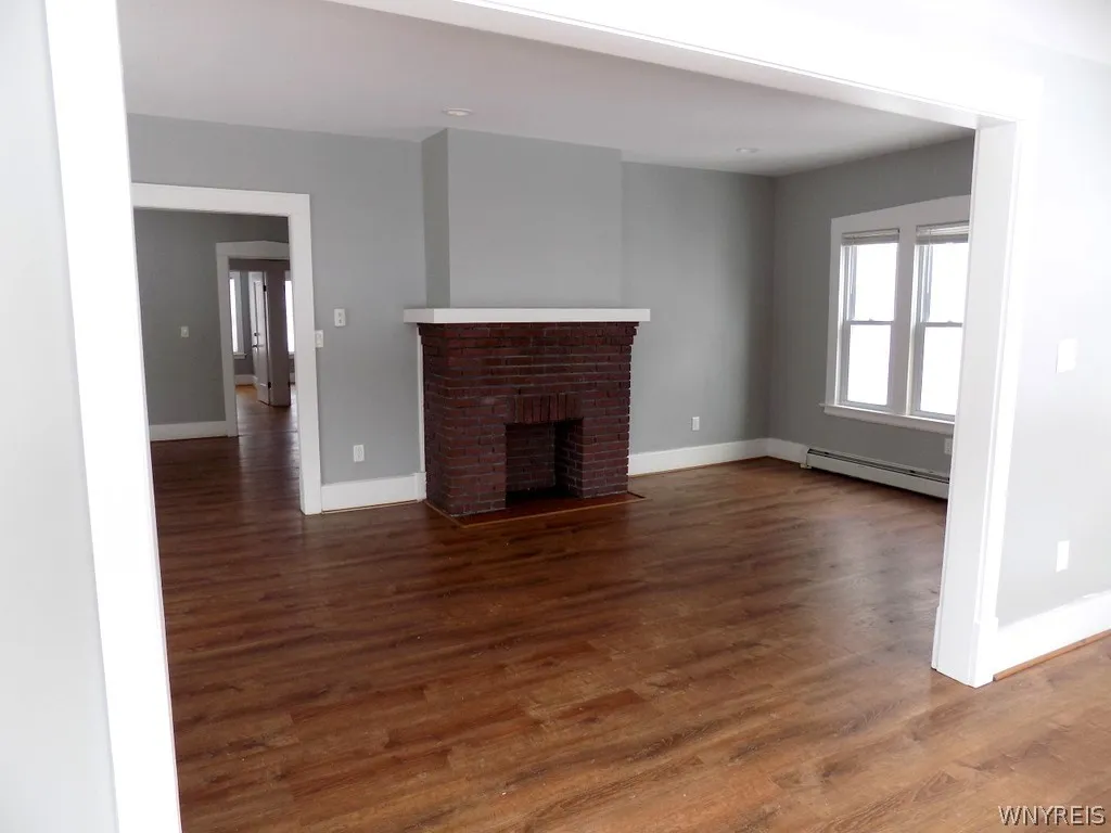 191 Kenmore Avenue, Tonawanda, New York 14223, Tonawanda, New York 14223, 5 Bedrooms Bedrooms, 9 Rooms Rooms,2 BathroomsBathrooms,Residential,For Sale,191 Kenmore Avenue, Tonawanda, New York 14223,0,B1660779