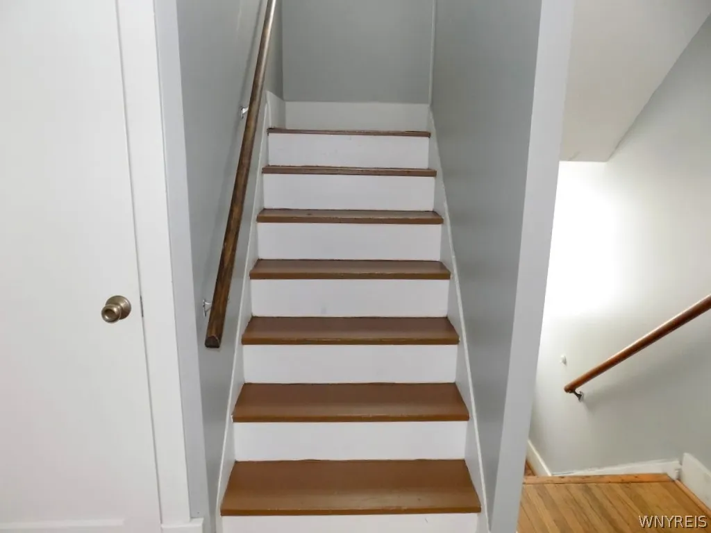 191 Kenmore Avenue, Tonawanda, New York 14223, Tonawanda, New York 14223, 5 Bedrooms Bedrooms, 9 Rooms Rooms,2 BathroomsBathrooms,Residential,For Sale,191 Kenmore Avenue, Tonawanda, New York 14223,0,B1660779