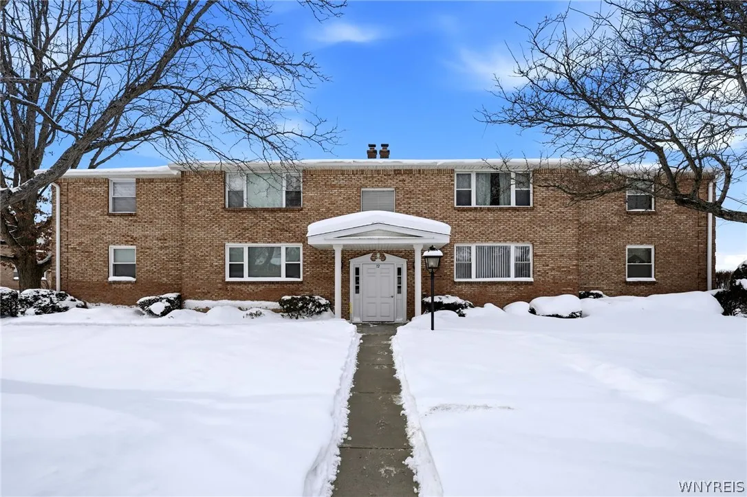 72 Old Lyme Drive 2, Amherst, New York 14221, Amherst, New York 14221, 2 Bedrooms Bedrooms, 5 Rooms Rooms,1 BathroomBathrooms,Residential,For Sale,72 Old Lyme Drive 2, Amherst, New York 14221,0,B1661748