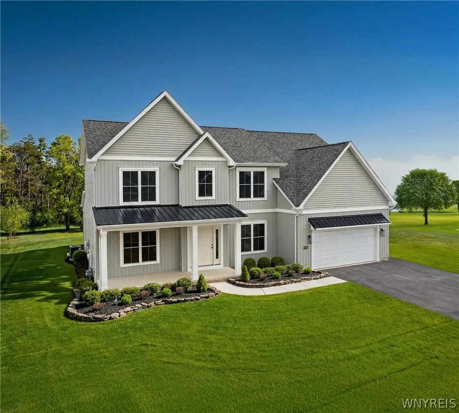5676 Dorothy Circle, Clarence, New York 14032, Clarence, New York 14032, 4 Bedrooms Bedrooms, 10 Rooms Rooms,2 BathroomsBathrooms,Residential,For Sale,5676 Dorothy Circle, Clarence, New York 14032,0,B1661783