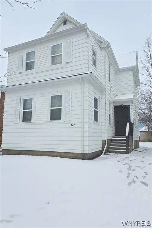 145 Tyler Street Lower, Buffalo, New York 14214, Buffalo, New York 14214, 3 Bedrooms Bedrooms, 5 Rooms Rooms,1 BathroomBathrooms,Residential Lease,Closed,145 Tyler Street Lower, Buffalo, New York 14214,0,B1661879