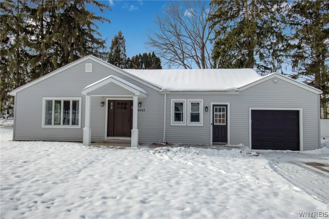 6212 New Taylor Road, Orchard Park, New York 14127, Orchard Park, New York 14127, 3 Bedrooms Bedrooms, 6 Rooms Rooms,2 BathroomsBathrooms,Residential,Closed,6212 New Taylor Road, Orchard Park, New York 14127,0,B1661865