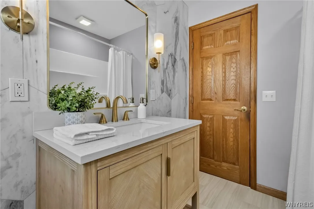 full bath