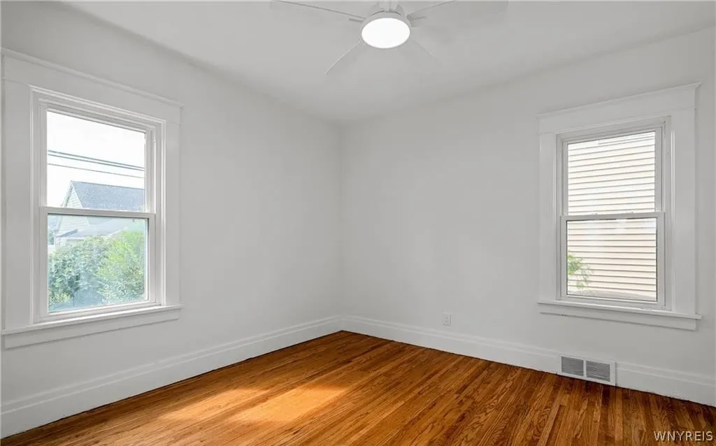 33 Harding Road, Buffalo, New York 14220, Buffalo, New York 14220, 3 Bedrooms Bedrooms, 6 Rooms Rooms,1 BathroomBathrooms,Residential Lease,Closed,33 Harding Road, Buffalo, New York 14220,0,B1662386