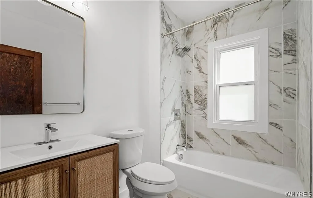 33 Harding Road, Buffalo, New York 14220, Buffalo, New York 14220, 3 Bedrooms Bedrooms, 6 Rooms Rooms,1 BathroomBathrooms,Residential Lease,Closed,33 Harding Road, Buffalo, New York 14220,0,B1662386