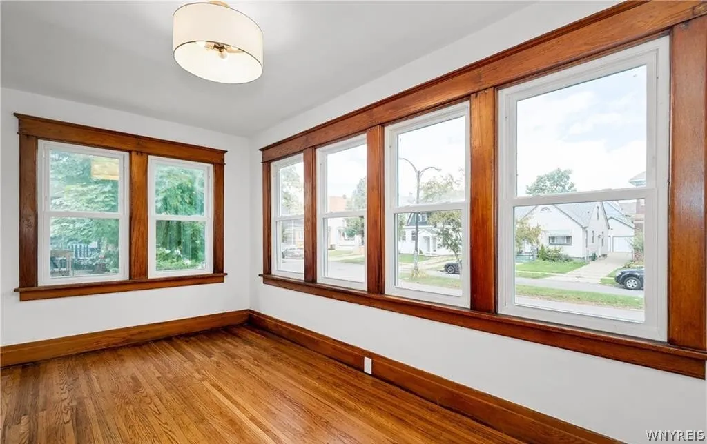 33 Harding Road, Buffalo, New York 14220, Buffalo, New York 14220, 3 Bedrooms Bedrooms, 6 Rooms Rooms,1 BathroomBathrooms,Residential Lease,Closed,33 Harding Road, Buffalo, New York 14220,0,B1662386