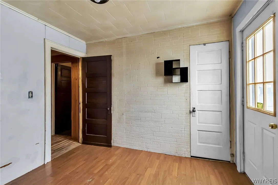 107 Ullman Street, Buffalo, New York 14207, Buffalo, New York 14207, 4 Bedrooms Bedrooms, 10 Rooms Rooms,2 BathroomsBathrooms,Residential,Closed,107 Ullman Street, Buffalo, New York 14207,0,B1661993