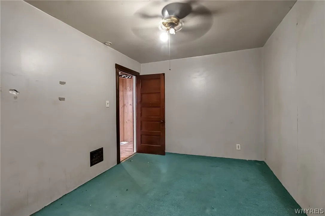 107 Ullman Street, Buffalo, New York 14207, Buffalo, New York 14207, 4 Bedrooms Bedrooms, 10 Rooms Rooms,2 BathroomsBathrooms,Residential,Closed,107 Ullman Street, Buffalo, New York 14207,0,B1661993