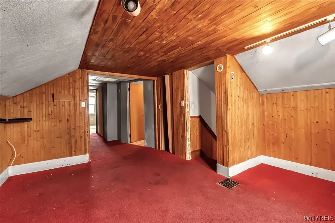 107 Ullman Street, Buffalo, New York 14207, Buffalo, New York 14207, 4 Bedrooms Bedrooms, 10 Rooms Rooms,2 BathroomsBathrooms,Residential,Closed,107 Ullman Street, Buffalo, New York 14207,0,B1661993