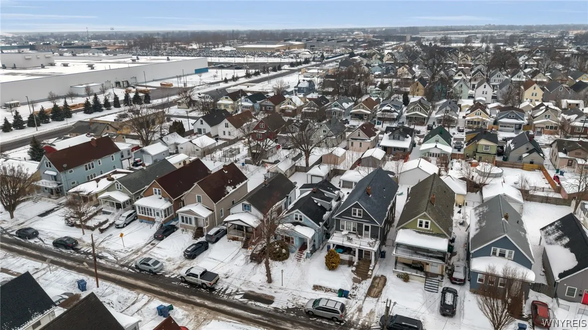 107 Ullman Street, Buffalo, New York 14207, Buffalo, New York 14207, 4 Bedrooms Bedrooms, 10 Rooms Rooms,2 BathroomsBathrooms,Residential,Closed,107 Ullman Street, Buffalo, New York 14207,0,B1661993