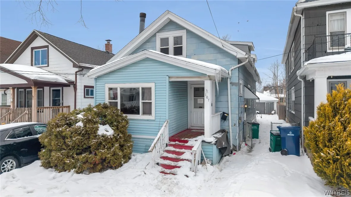 107 Ullman Street, Buffalo, New York 14207, Buffalo, New York 14207, 4 Bedrooms Bedrooms, 10 Rooms Rooms,2 BathroomsBathrooms,Residential,Closed,107 Ullman Street, Buffalo, New York 14207,0,B1661993