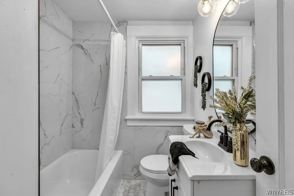 1st floor FULL BATH