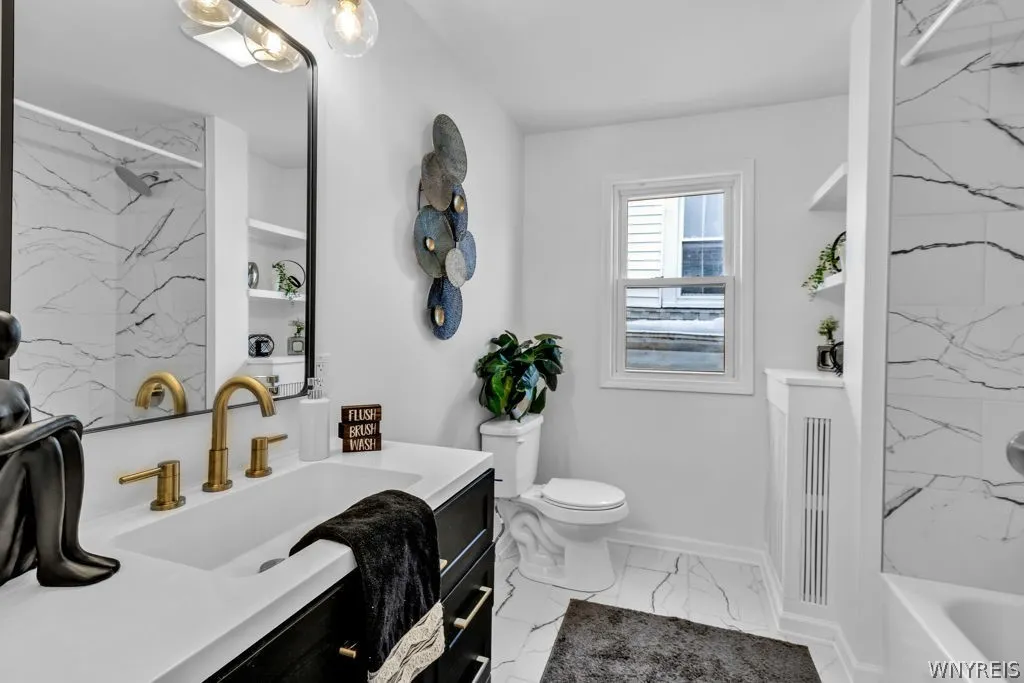 2nd floor FULL BATH