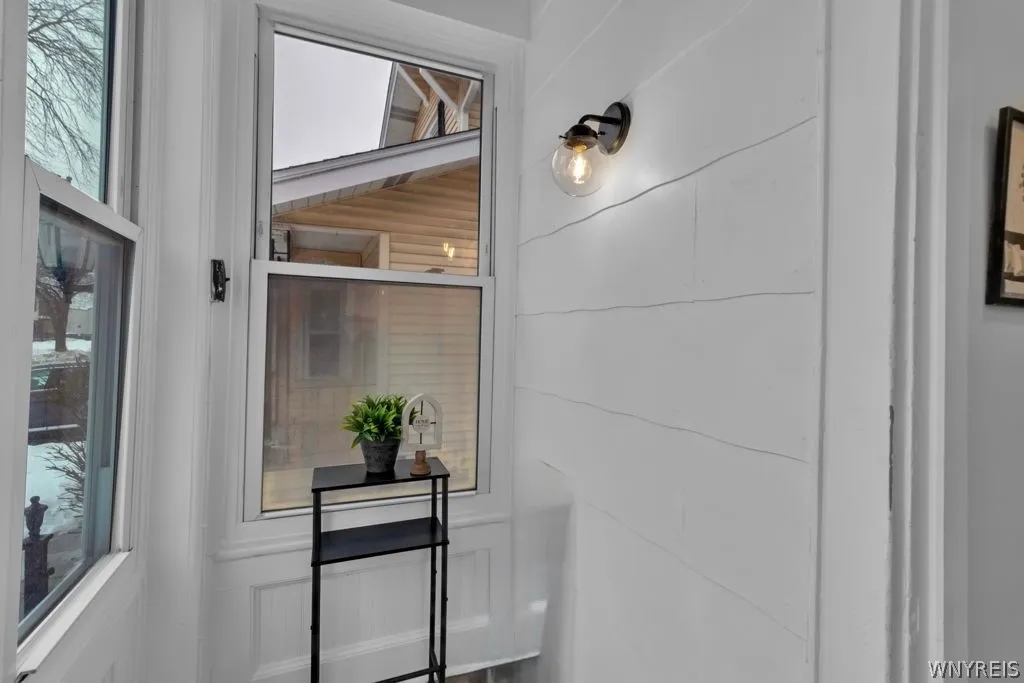 outer entry hall