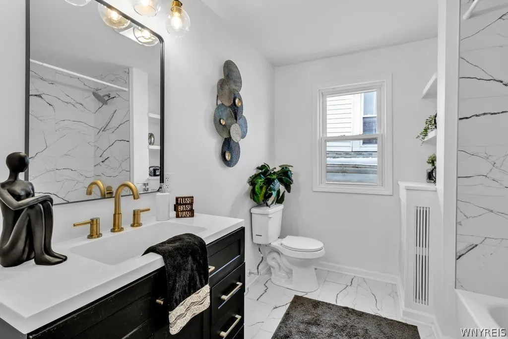 2nd floor FULL BATH