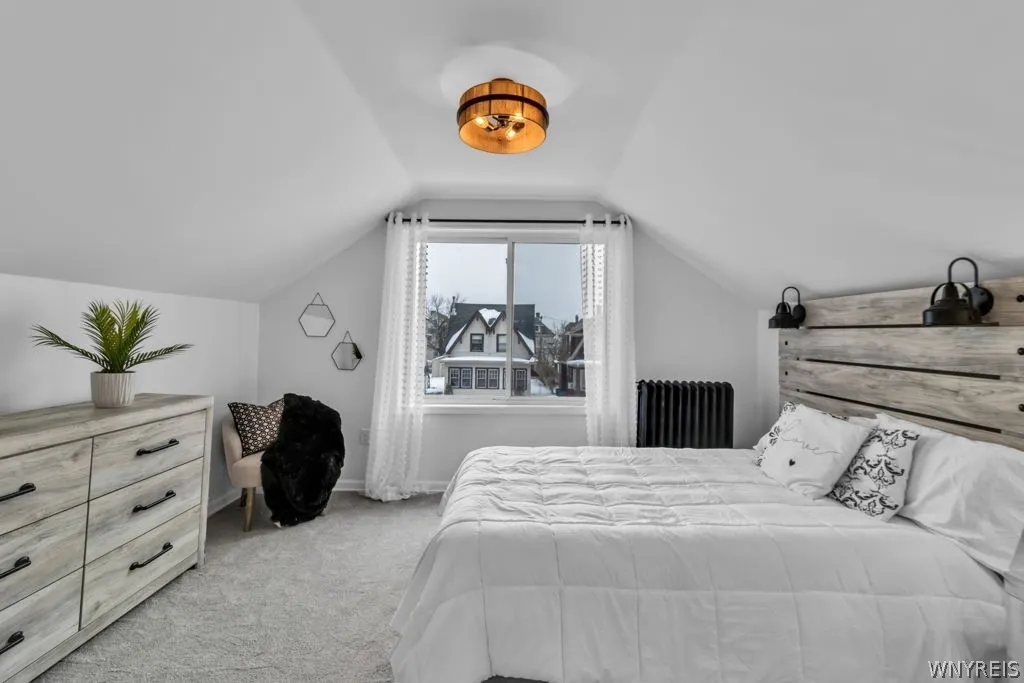 2nd floor Bedroom 2