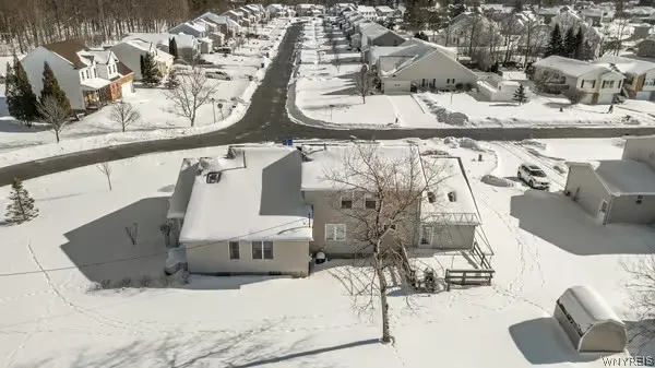 4753 East Highland Parkway, Hamburg, New York 1421, Hamburg, New York 14219, 2 Bedrooms Bedrooms, 6 Rooms Rooms,2 BathroomsBathrooms,Residential,Closed,4753 East Highland Parkway, Hamburg, New York 1421,0,B1662644