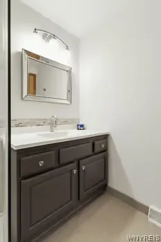 4753 East Highland Parkway, Hamburg, New York 1421, Hamburg, New York 14219, 2 Bedrooms Bedrooms, 6 Rooms Rooms,2 BathroomsBathrooms,Residential,Closed,4753 East Highland Parkway, Hamburg, New York 1421,0,B1662644