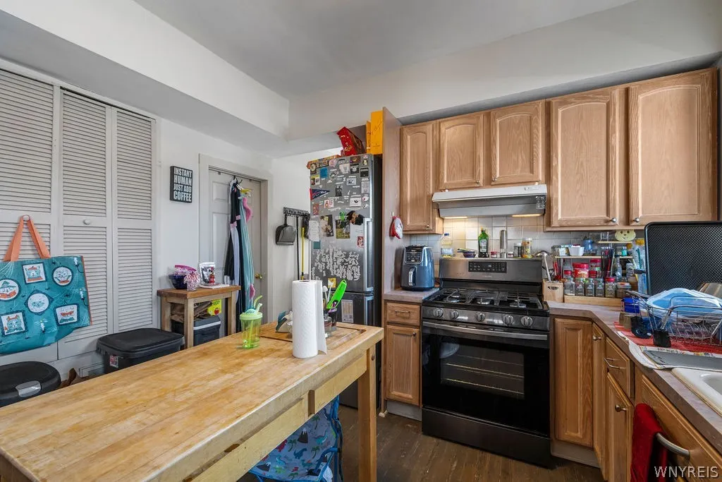13-15 Lafayette Avenue, Buffalo, New York 14213, Buffalo, New York 14213, 4 Bedrooms Bedrooms, ,2 BathroomsBathrooms,Residential,For Sale,13-15 Lafayette Avenue, Buffalo, New York 14213,0,B1662659