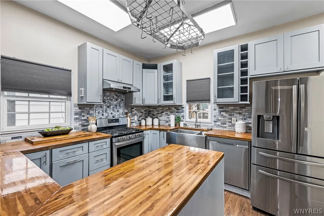 48 Garner Avenue, Buffalo, New York 14213, Buffalo, New York 14213, 4 Bedrooms Bedrooms, 7 Rooms Rooms,1 BathroomBathrooms,Residential,Closed,48 Garner Avenue, Buffalo, New York 14213,0,B1662757