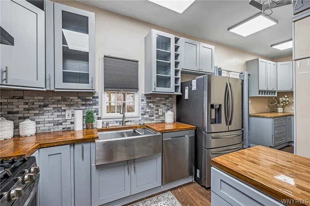 48 Garner Avenue, Buffalo, New York 14213, Buffalo, New York 14213, 4 Bedrooms Bedrooms, 7 Rooms Rooms,1 BathroomBathrooms,Residential,Closed,48 Garner Avenue, Buffalo, New York 14213,0,B1662757