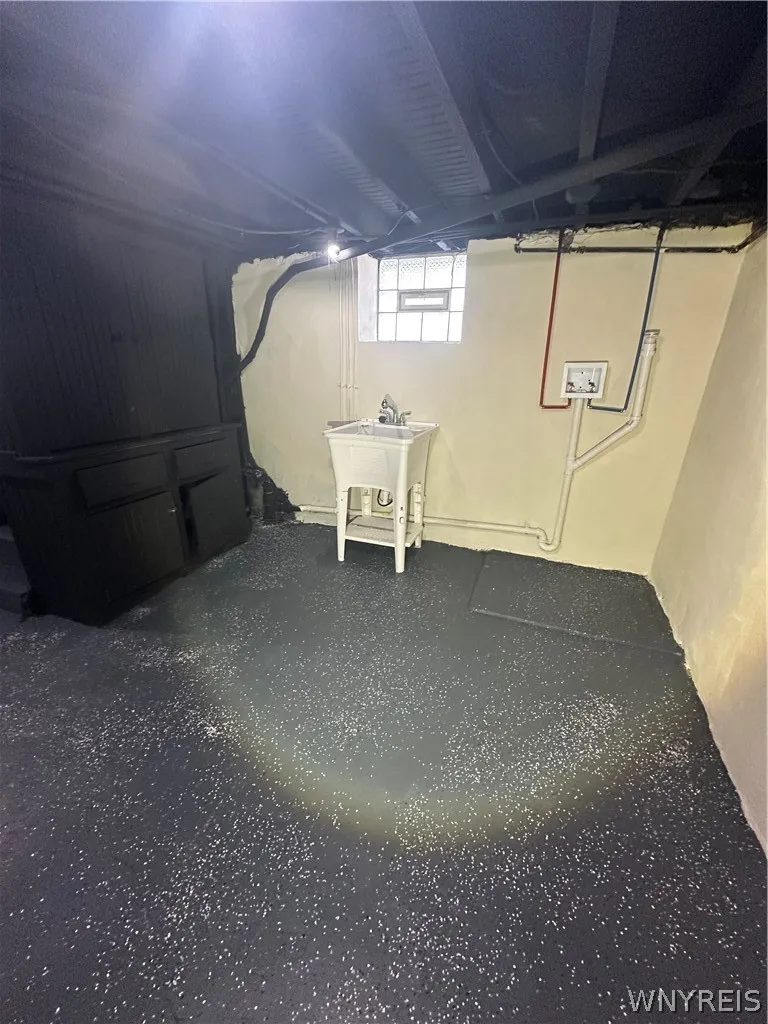 48 Garner Avenue, Buffalo, New York 14213, Buffalo, New York 14213, 4 Bedrooms Bedrooms, 7 Rooms Rooms,1 BathroomBathrooms,Residential,Closed,48 Garner Avenue, Buffalo, New York 14213,0,B1662757