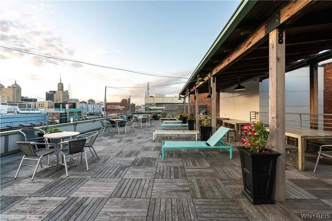149 Swan 206, Buffalo, New York 14203, Buffalo, New York 14203, 2 Bedroom Bedrooms, 5 Room Rooms,2 BathroomBathrooms,Residential,For Sale,149 Swan 206, Buffalo, New York 14203,0,B1662960
