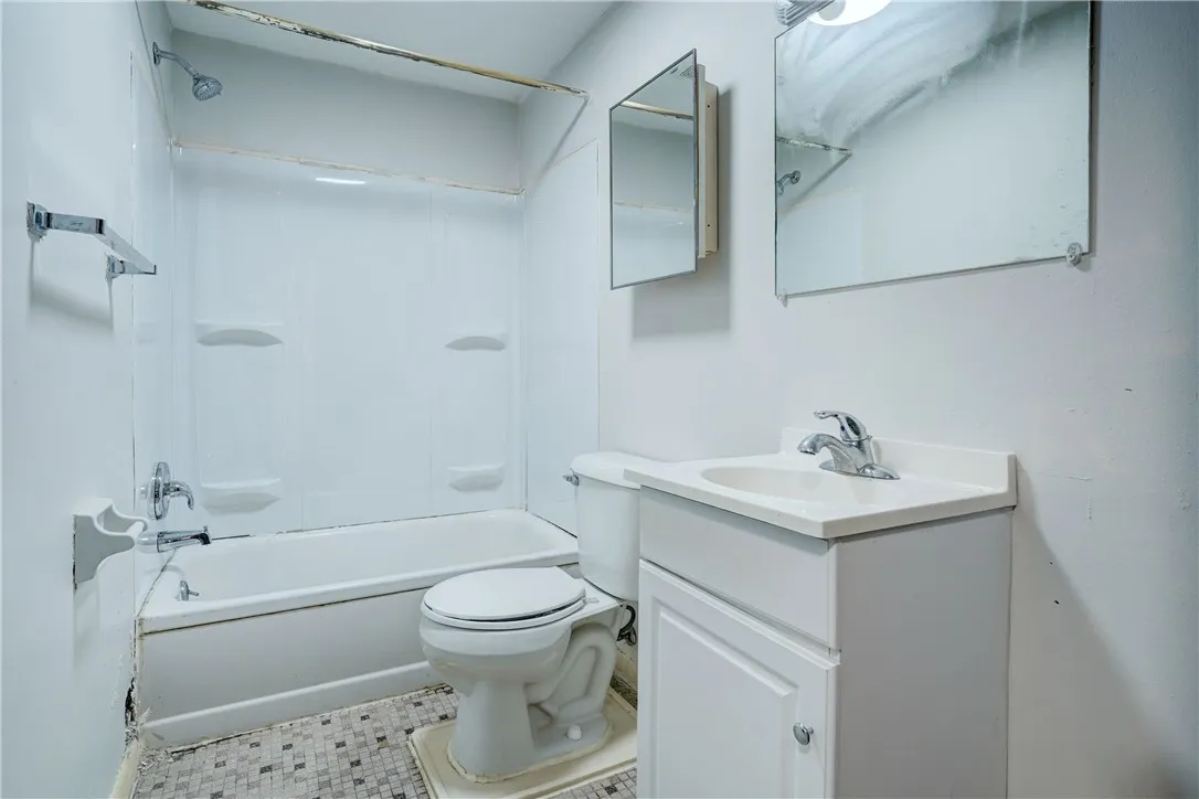 400 Main Street B4, East Rochester, New York 14445, East Rochester, New York 14445, 3 Rooms Rooms,1 BathroomBathrooms,Residential Lease,For Rent,400 Main Street B4, East Rochester, New York 14445,0,R1663173