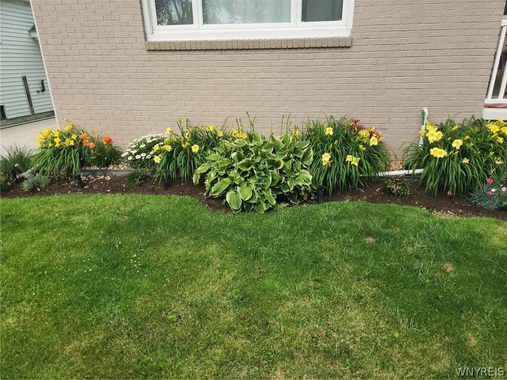 215 Fairfield Avenue, Tonawanda, New York 14223, Tonawanda, New York 14223, 3 Bedrooms Bedrooms, 5 Rooms Rooms,1 BathroomBathrooms,Residential,Closed,215 Fairfield Avenue, Tonawanda, New York 14223,0,B1663378