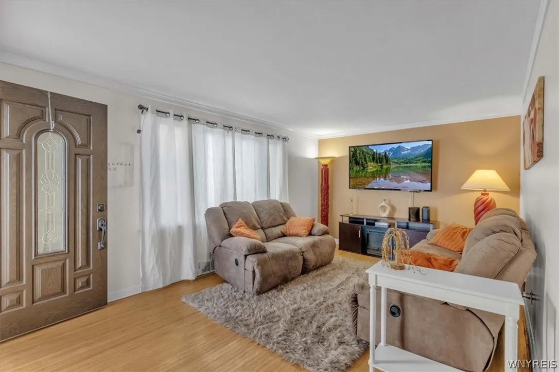 215 Fairfield Avenue, Tonawanda, New York 14223, Tonawanda, New York 14223, 3 Bedrooms Bedrooms, 5 Rooms Rooms,1 BathroomBathrooms,Residential,Closed,215 Fairfield Avenue, Tonawanda, New York 14223,0,B1663378