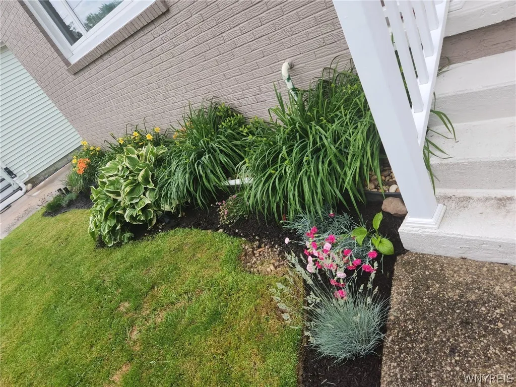 215 Fairfield Avenue, Tonawanda, New York 14223, Tonawanda, New York 14223, 3 Bedrooms Bedrooms, 5 Rooms Rooms,1 BathroomBathrooms,Residential,Closed,215 Fairfield Avenue, Tonawanda, New York 14223,0,B1663378