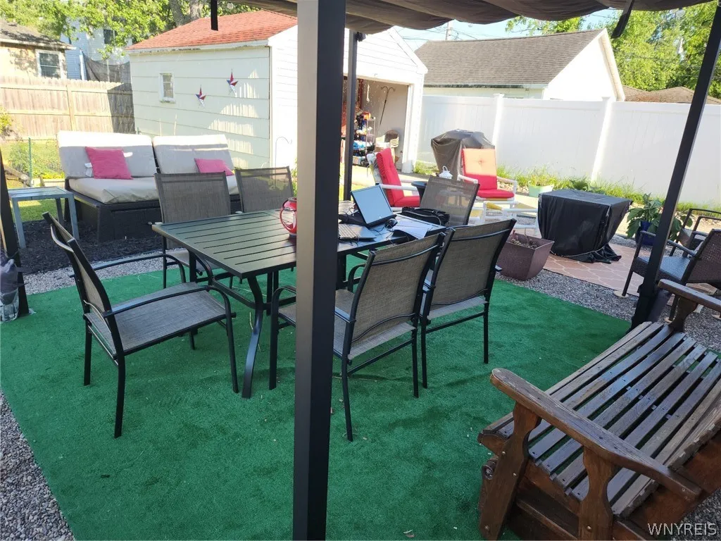 215 Fairfield Avenue, Tonawanda, New York 14223, Tonawanda, New York 14223, 3 Bedrooms Bedrooms, 5 Rooms Rooms,1 BathroomBathrooms,Residential,Closed,215 Fairfield Avenue, Tonawanda, New York 14223,0,B1663378