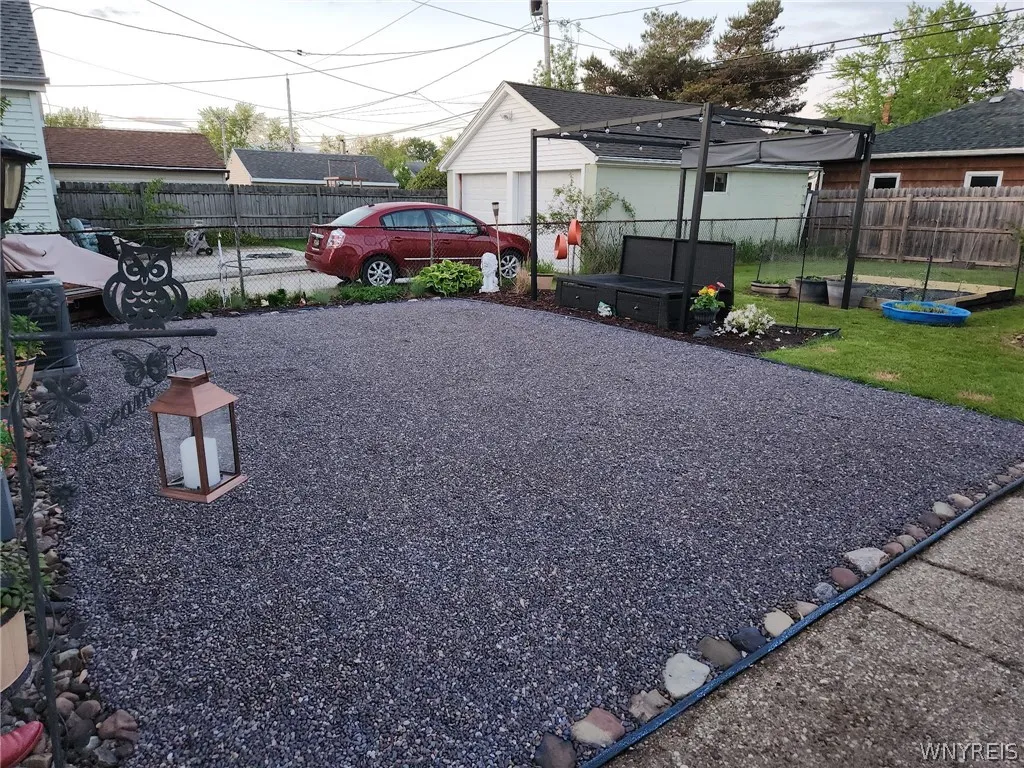 215 Fairfield Avenue, Tonawanda, New York 14223, Tonawanda, New York 14223, 3 Bedrooms Bedrooms, 5 Rooms Rooms,1 BathroomBathrooms,Residential,Closed,215 Fairfield Avenue, Tonawanda, New York 14223,0,B1663378