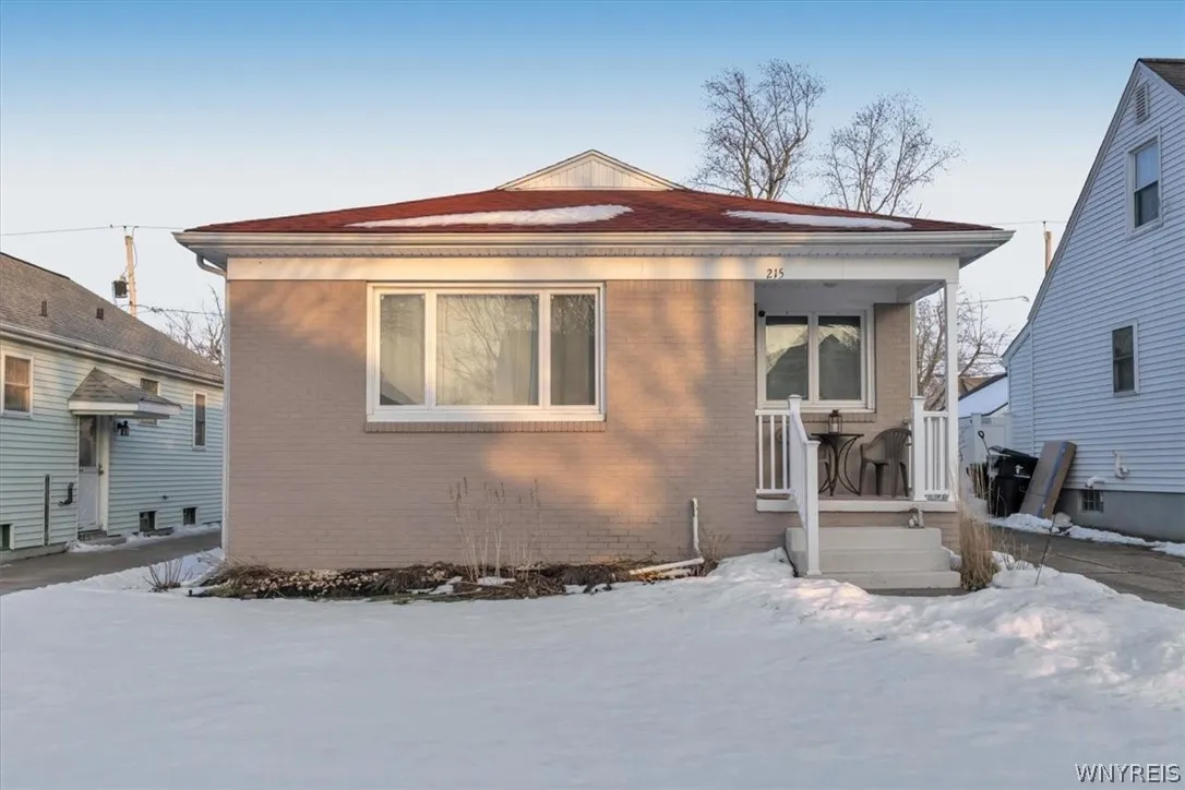 215 Fairfield Avenue, Tonawanda, New York 14223, Tonawanda, New York 14223, 3 Bedrooms Bedrooms, 5 Rooms Rooms,1 BathroomBathrooms,Residential,Closed,215 Fairfield Avenue, Tonawanda, New York 14223,0,B1663378