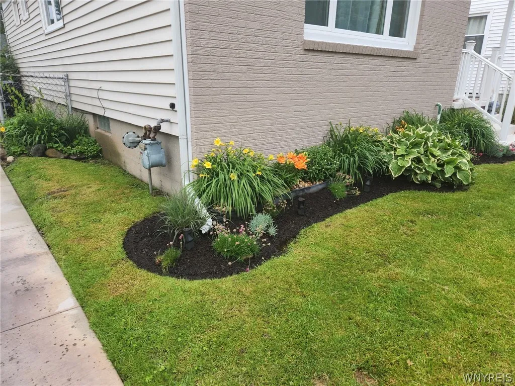 215 Fairfield Avenue, Tonawanda, New York 14223, Tonawanda, New York 14223, 3 Bedrooms Bedrooms, 5 Rooms Rooms,1 BathroomBathrooms,Residential,Closed,215 Fairfield Avenue, Tonawanda, New York 14223,0,B1663378