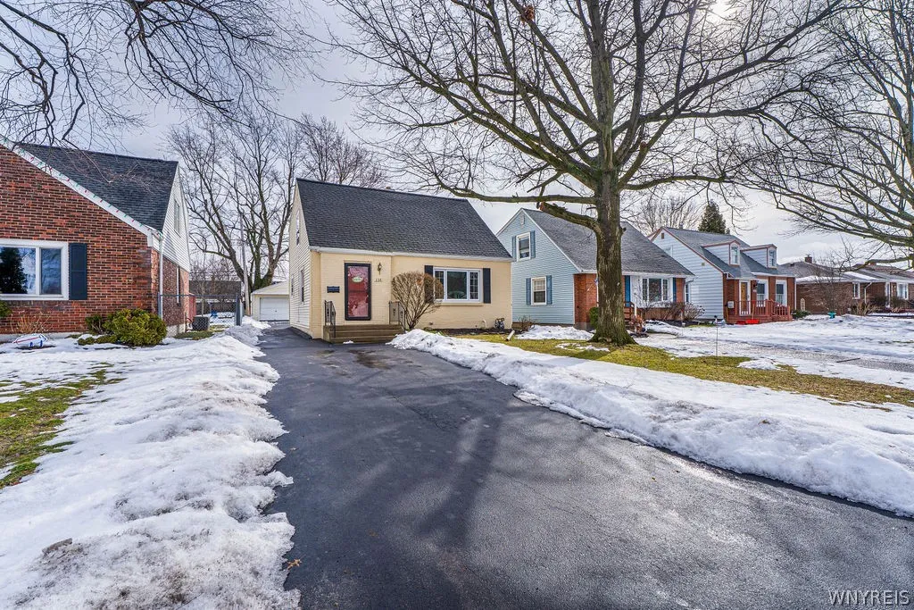 135 Fayette Avenue, Tonawanda, New York 14223, Tonawanda, New York 14223, 3 Bedrooms Bedrooms, 5 Rooms Rooms,2 BathroomsBathrooms,Residential,Closed,135 Fayette Avenue, Tonawanda, New York 14223,0,B1663329