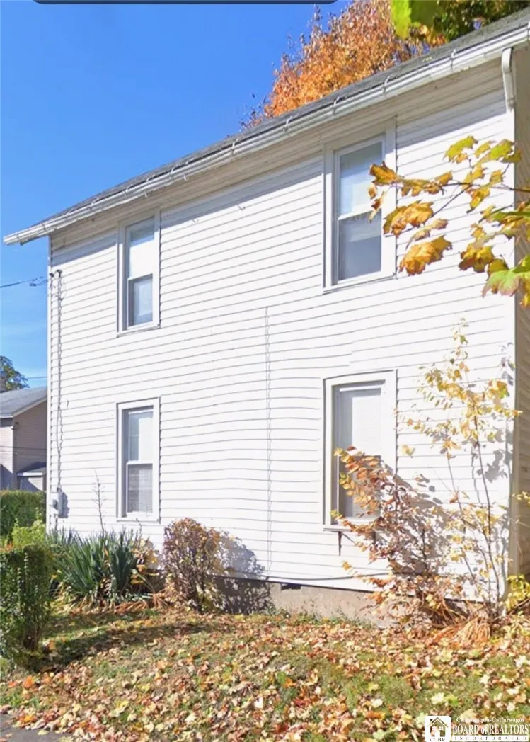 15 Franklin Street, Jamestown, New York 14701, Jamestown, New York 14701, 3 Bedrooms Bedrooms, 7 Rooms Rooms,1 BathroomBathrooms,Residential,For Sale,15 Franklin Street, Jamestown, New York 14701,0,R1662855