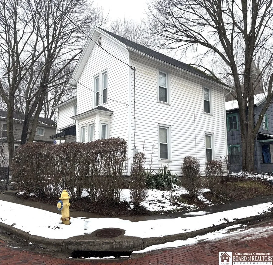 15 Franklin Street, Jamestown, New York 14701, Jamestown, New York 14701, 3 Bedrooms Bedrooms, 7 Rooms Rooms,1 BathroomBathrooms,Residential,For Sale,15 Franklin Street, Jamestown, New York 14701,0,R1662855