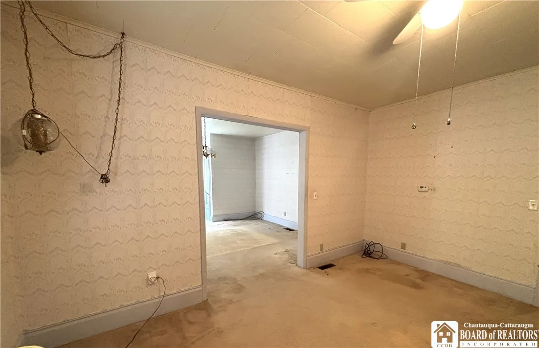 15 Franklin Street, Jamestown, New York 14701, Jamestown, New York 14701, 3 Bedrooms Bedrooms, 7 Rooms Rooms,1 BathroomBathrooms,Residential,For Sale,15 Franklin Street, Jamestown, New York 14701,0,R1662855