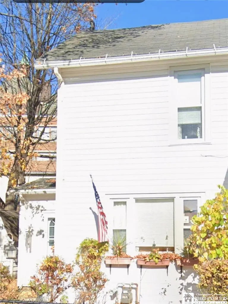 15 Franklin Street, Jamestown, New York 14701, Jamestown, New York 14701, 3 Bedrooms Bedrooms, 7 Rooms Rooms,1 BathroomBathrooms,Residential,For Sale,15 Franklin Street, Jamestown, New York 14701,0,R1662855