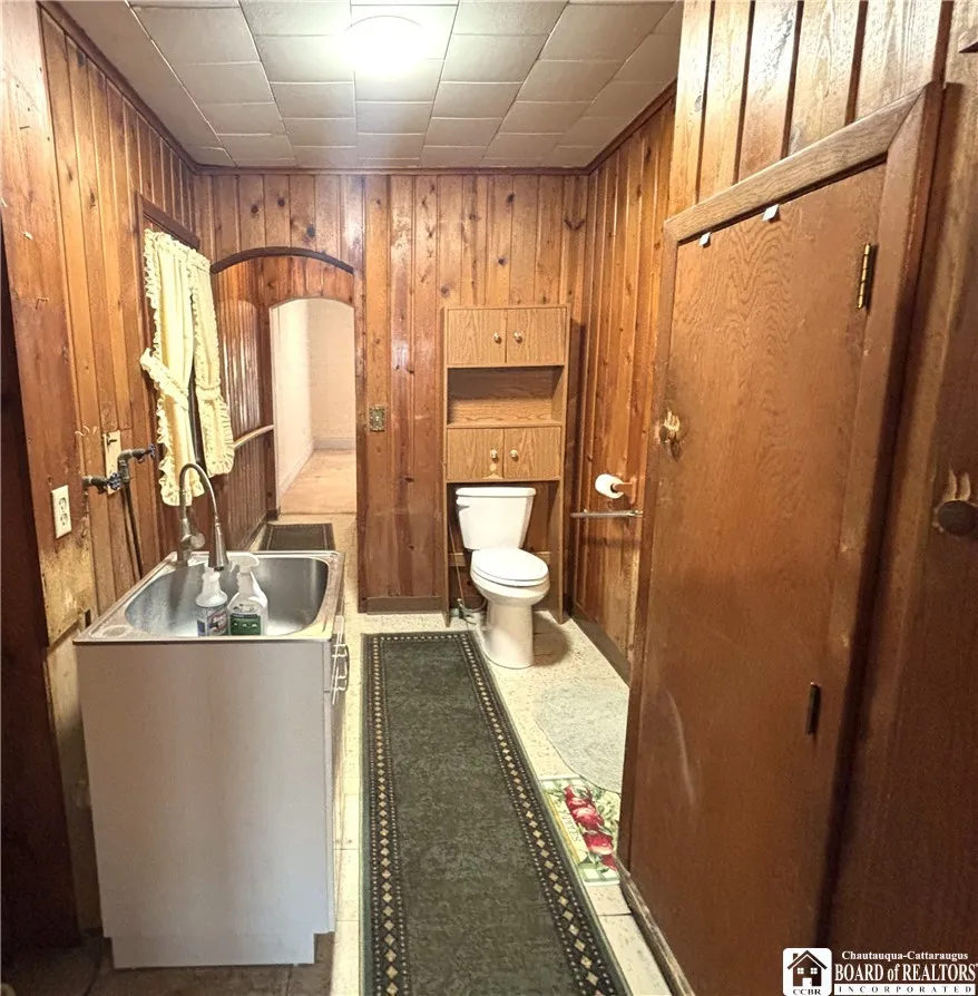 15 Franklin Street, Jamestown, New York 14701, Jamestown, New York 14701, 3 Bedrooms Bedrooms, 7 Rooms Rooms,1 BathroomBathrooms,Residential,For Sale,15 Franklin Street, Jamestown, New York 14701,0,R1662855
