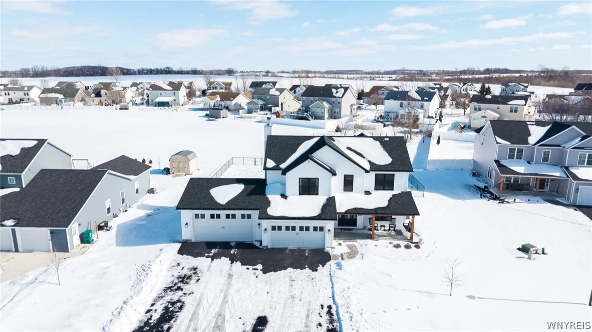 5704 Eleni Court, Avon, New York 14414, Avon, New York 14414, 4 Bedrooms Bedrooms, 8 Rooms Rooms,3 BathroomsBathrooms,Residential,Closed,5704 Eleni Court, Avon, New York 14414,0,B1663028