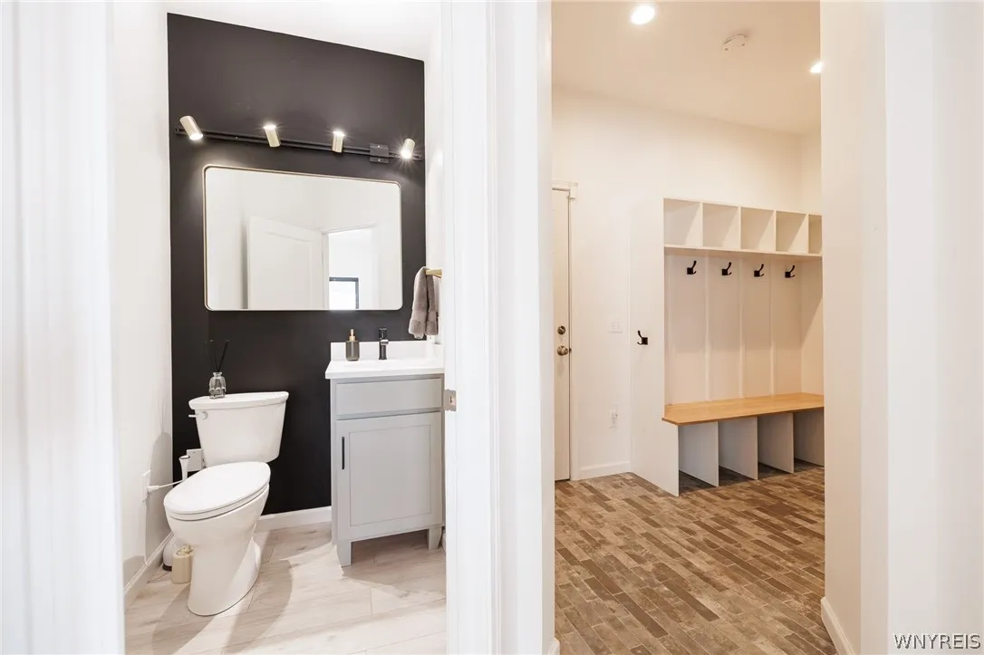 5704 Eleni Court, Avon, New York 14414, Avon, New York 14414, 4 Bedrooms Bedrooms, 8 Rooms Rooms,3 BathroomsBathrooms,Residential,Closed,5704 Eleni Court, Avon, New York 14414,0,B1663028