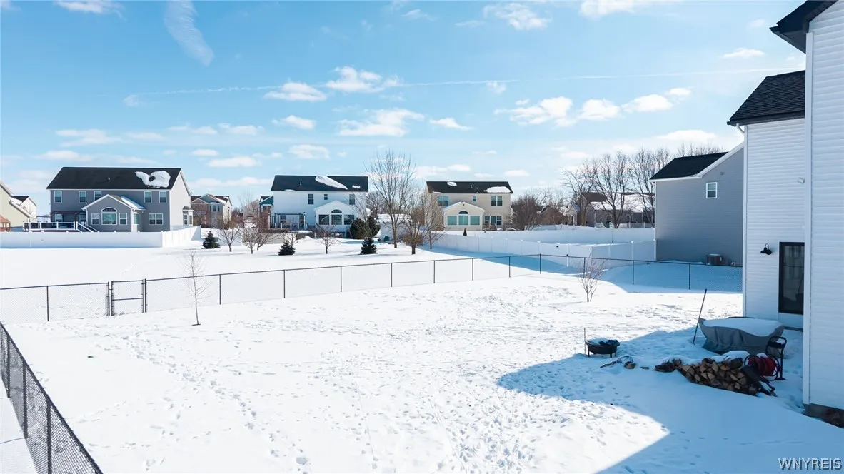 5704 Eleni Court, Avon, New York 14414, Avon, New York 14414, 4 Bedrooms Bedrooms, 8 Rooms Rooms,3 BathroomsBathrooms,Residential,Closed,5704 Eleni Court, Avon, New York 14414,0,B1663028