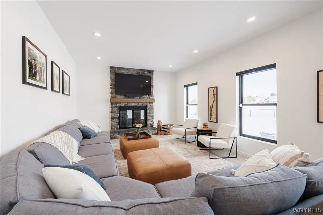 5704 Eleni Court, Avon, New York 14414, Avon, New York 14414, 4 Bedrooms Bedrooms, 8 Rooms Rooms,3 BathroomsBathrooms,Residential,Closed,5704 Eleni Court, Avon, New York 14414,0,B1663028