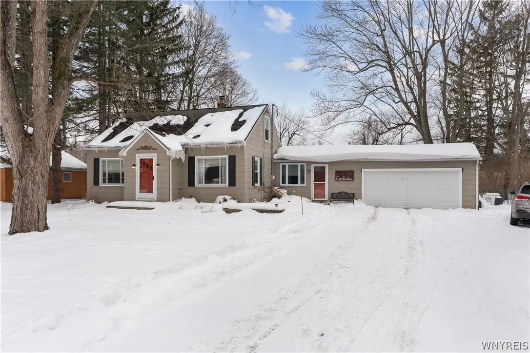 4520 West Overlook Drive, Clarence, New York 14221, Clarence, New York 14221, 3 Bedrooms Bedrooms, 7 Rooms Rooms,2 BathroomsBathrooms,Residential,Closed,4520 West Overlook Drive, Clarence, New York 14221,0,B1662978