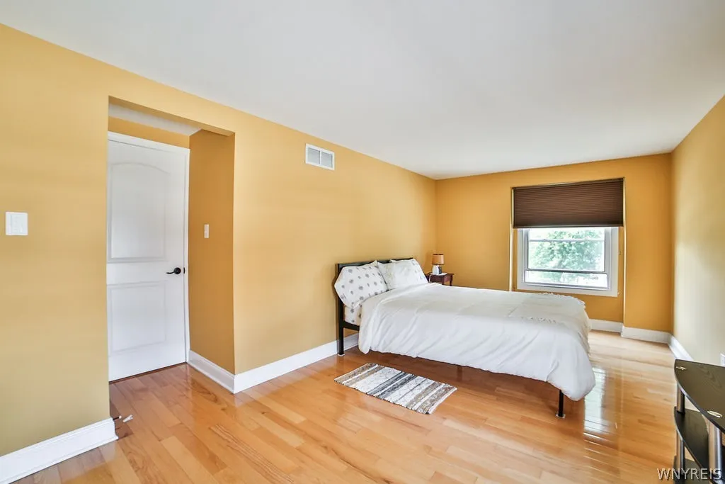 32 Bernhardt Drive 10, Amherst, New York 14226, Amherst, New York 14226, 2 Bedrooms Bedrooms, 5 Rooms Rooms,1 BathroomBathrooms,Residential Lease,For Rent,32 Bernhardt Drive 10, Amherst, New York 14226,0,B1663440