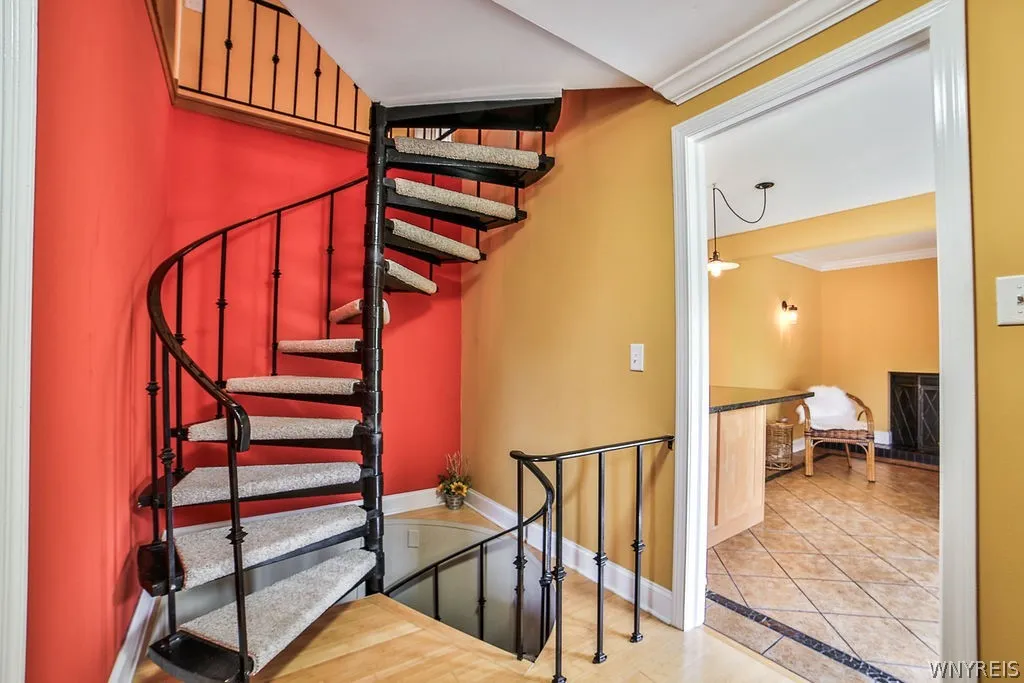 32 Bernhardt Drive 10, Amherst, New York 14226, Amherst, New York 14226, 2 Bedrooms Bedrooms, 5 Rooms Rooms,1 BathroomBathrooms,Residential Lease,For Rent,32 Bernhardt Drive 10, Amherst, New York 14226,0,B1663440
