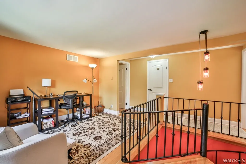 32 Bernhardt Drive 10, Amherst, New York 14226, Amherst, New York 14226, 2 Bedrooms Bedrooms, 5 Rooms Rooms,1 BathroomBathrooms,Residential Lease,For Rent,32 Bernhardt Drive 10, Amherst, New York 14226,0,B1663440
